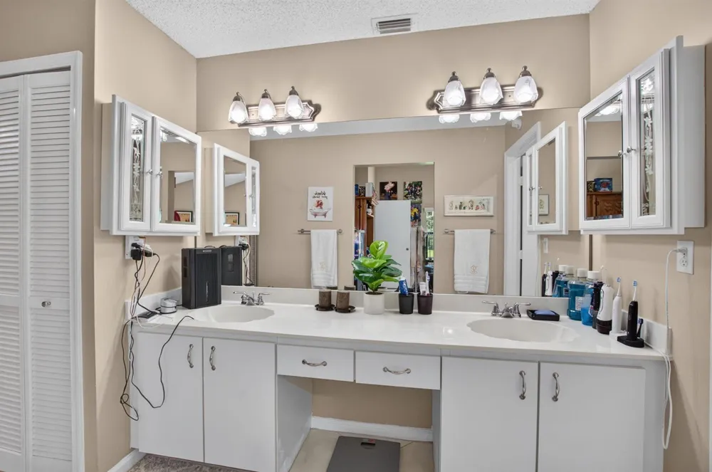 5939 Parkwalk Drive Boynton Beach, FL 33472