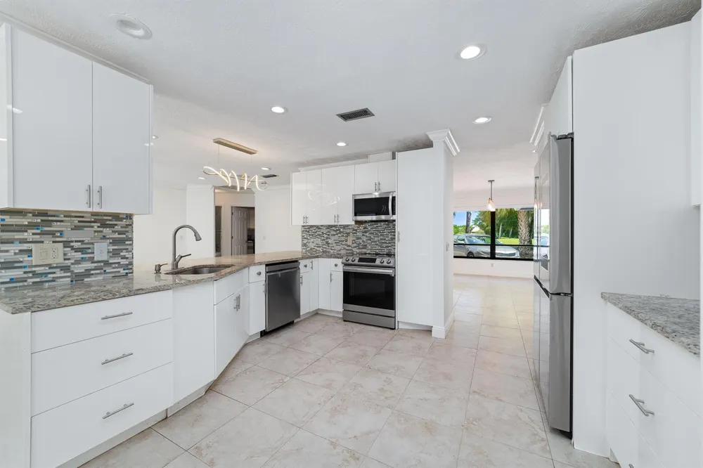 2122 SW Racquet Club Drive Palm City, FL 34990