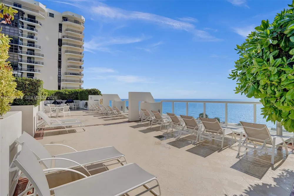6365 Collins Ave #1705 Miami Beach, FL 33141