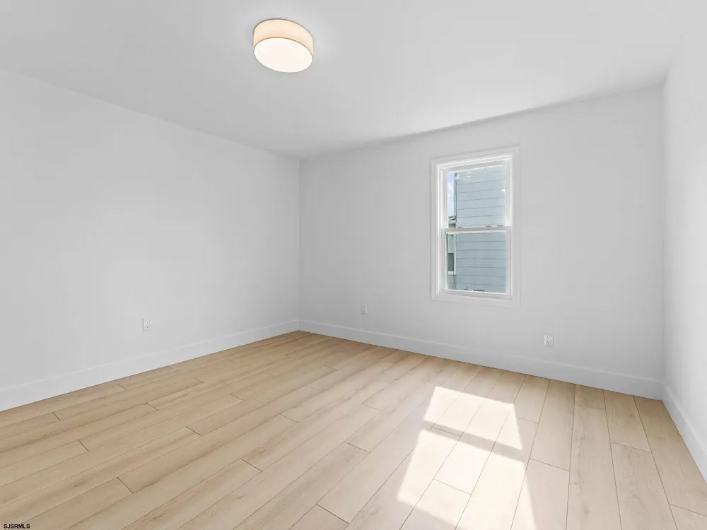 304 W Arbor Ave Buenaugh, NJ 08326