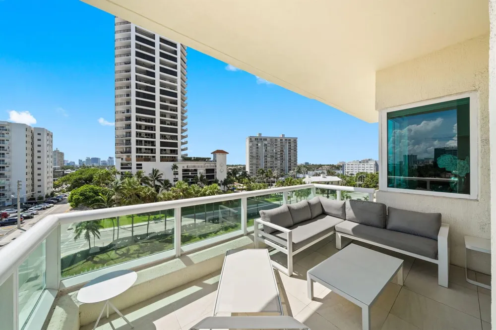 101 S Fort Lauderdale Beach Boulevard #607 Fort Lauderdale, FL 33316