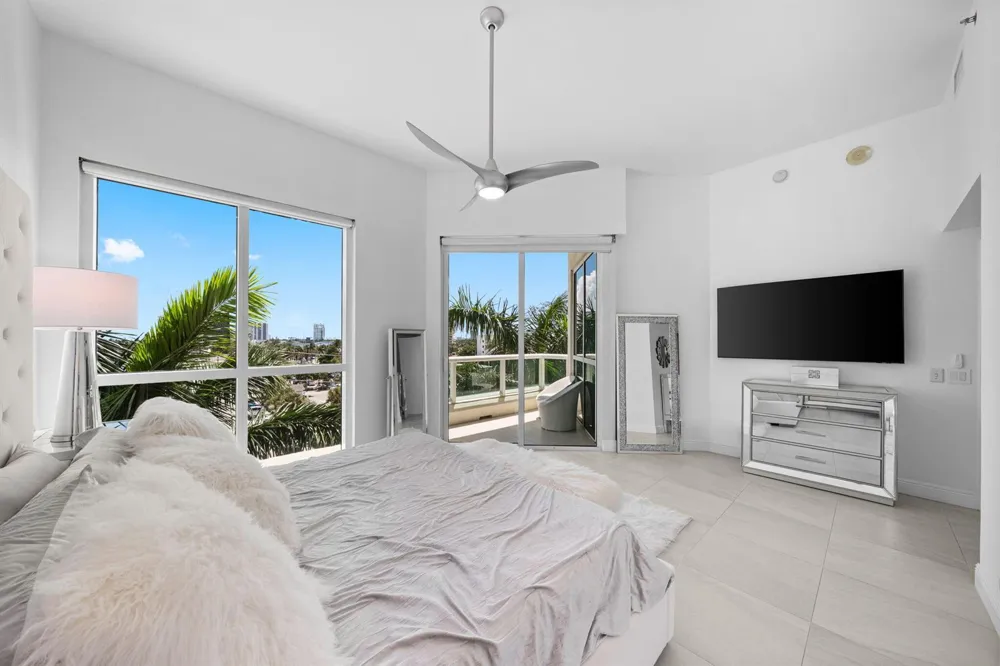 101 S Fort Lauderdale Beach Boulevard #607 Fort Lauderdale, FL 33316