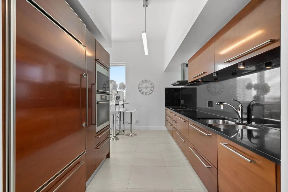 101 S Fort Lauderdale Beach Boulevard #607 Fort Lauderdale, FL 33316
