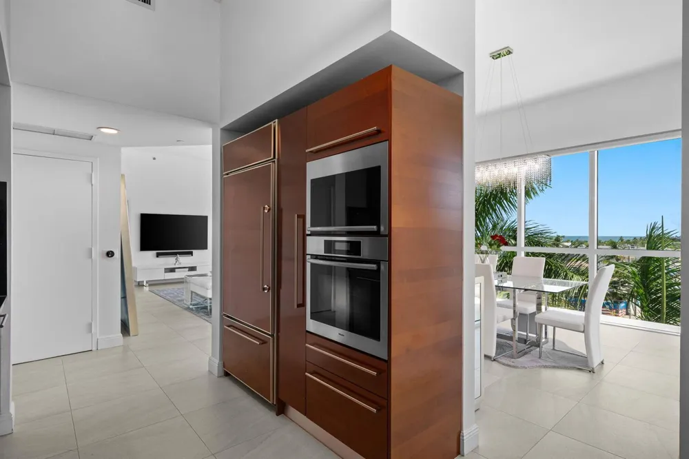 101 S Fort Lauderdale Beach Boulevard #607 Fort Lauderdale, FL 33316