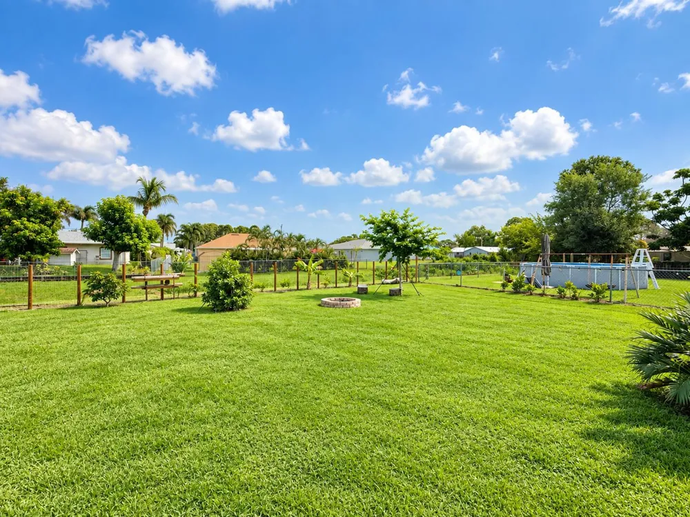 1025 SW SARTO LANE Port St. Lucie, FL 34953