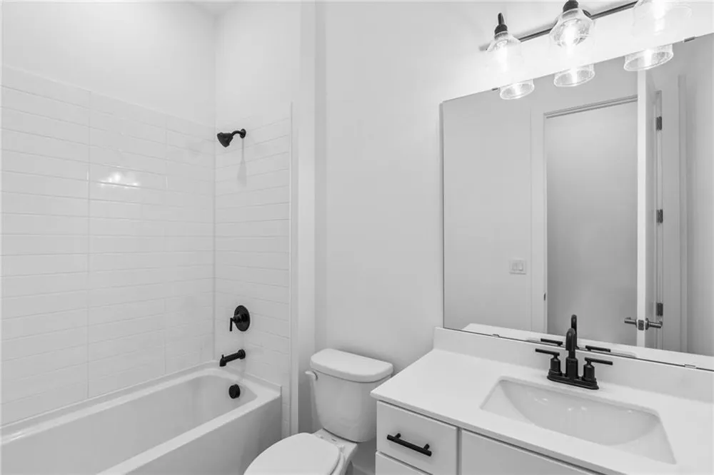 1403 Autumn Lake Drive SW Gainesville, GA 30504