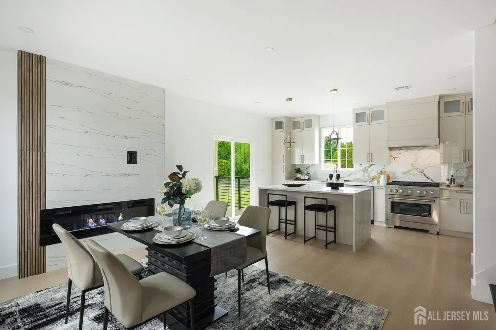 141 Lund Avenue Edison, NJ 08820