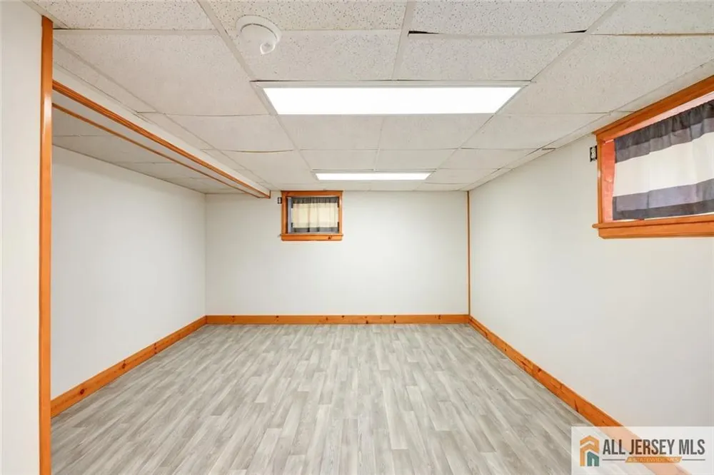 101 S 4th Avenue Highland Park, NJ 08904