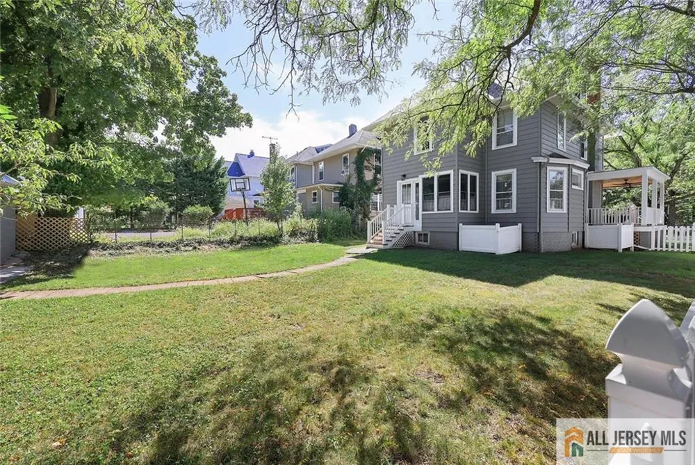101 S 4th Avenue Highland Park, NJ 08904