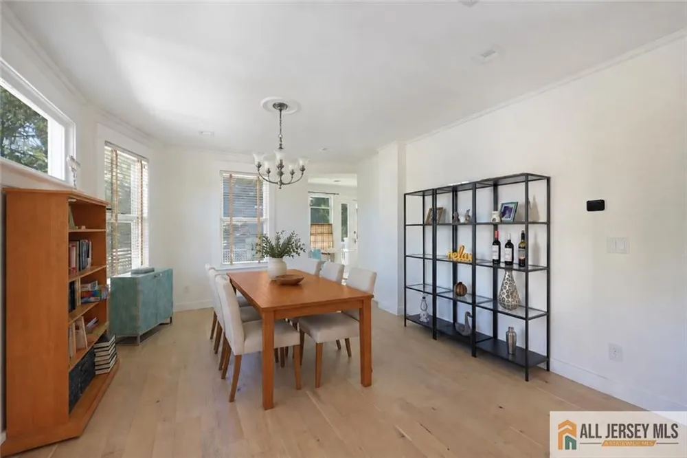 101 S 4th Avenue Highland Park, NJ 08904
