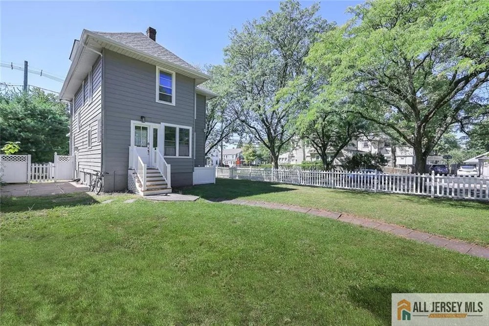 101 S 4th Avenue Highland Park, NJ 08904
