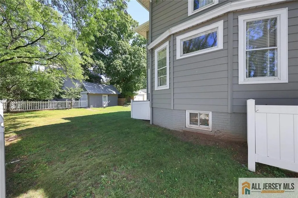 101 S 4th Avenue Highland Park, NJ 08904