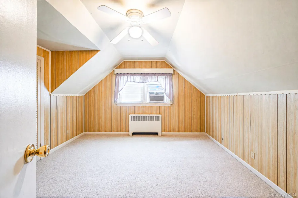 223 Fulton Avenue Lindenhurst, NY 11757