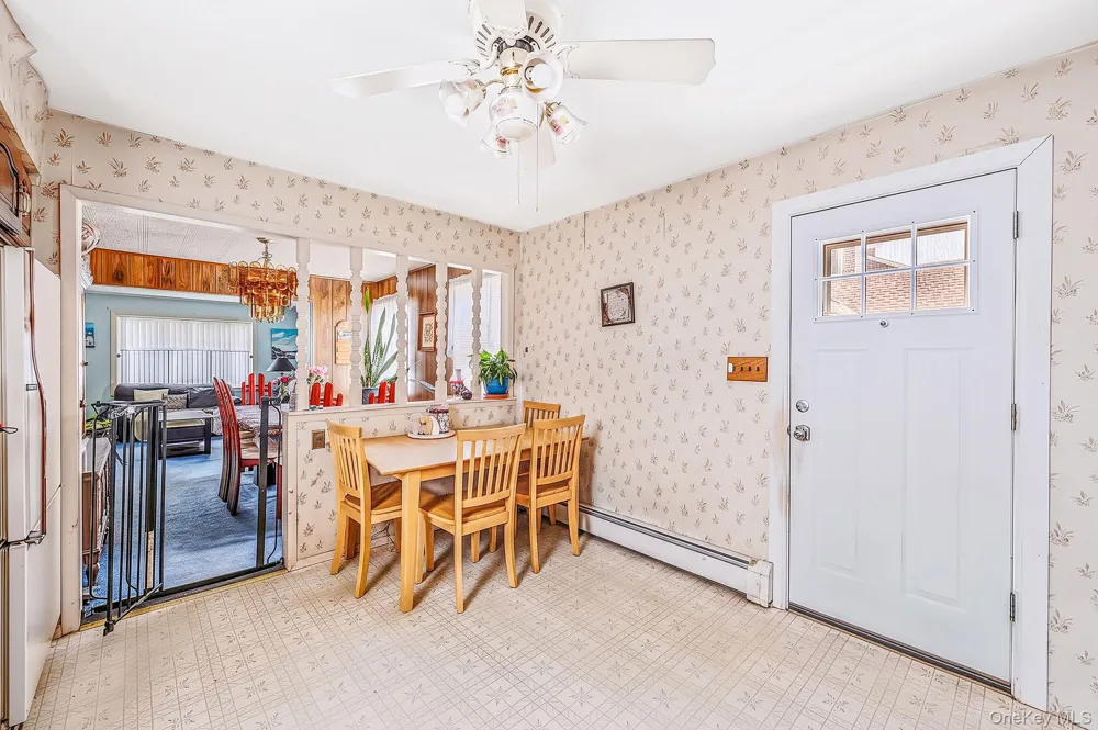 223 Fulton Avenue Lindenhurst, NY 11757