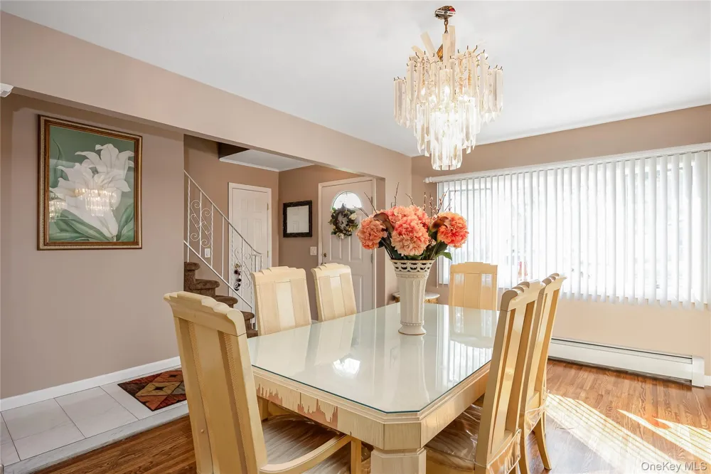 9 Linwood Avenue Farmingdale, NY 11735