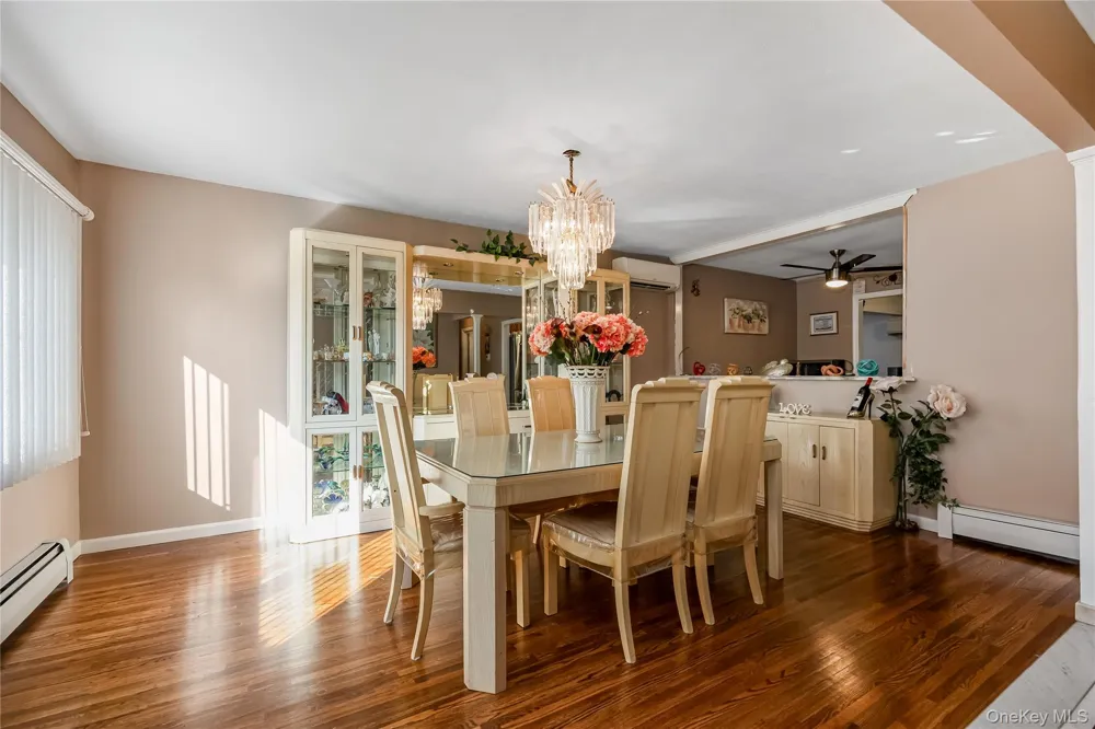 9 Linwood Avenue Farmingdale, NY 11735