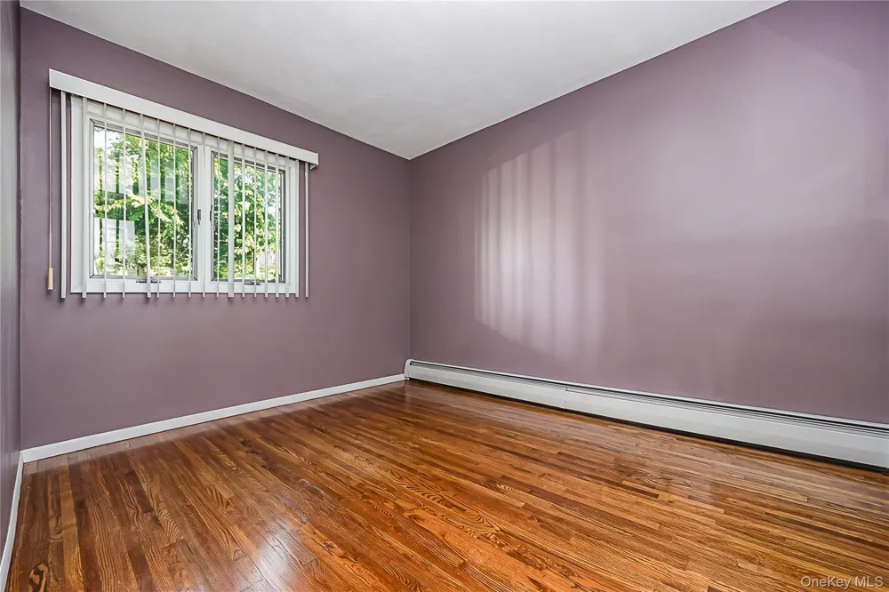 9 Linwood Avenue Farmingdale, NY 11735