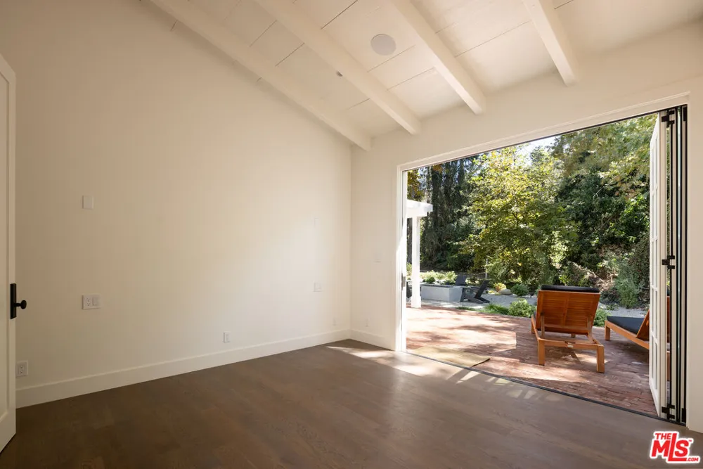 14462 W Sunset Boulevard Los Angeles, CA 90272