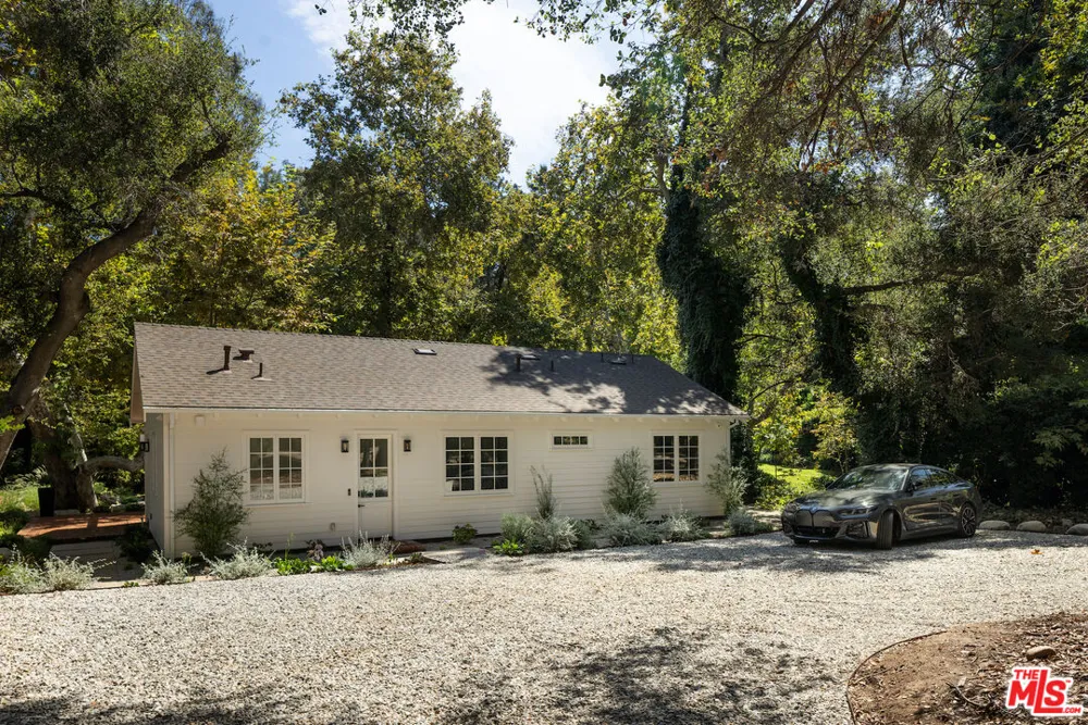 14462 W Sunset Boulevard Los Angeles, CA 90272