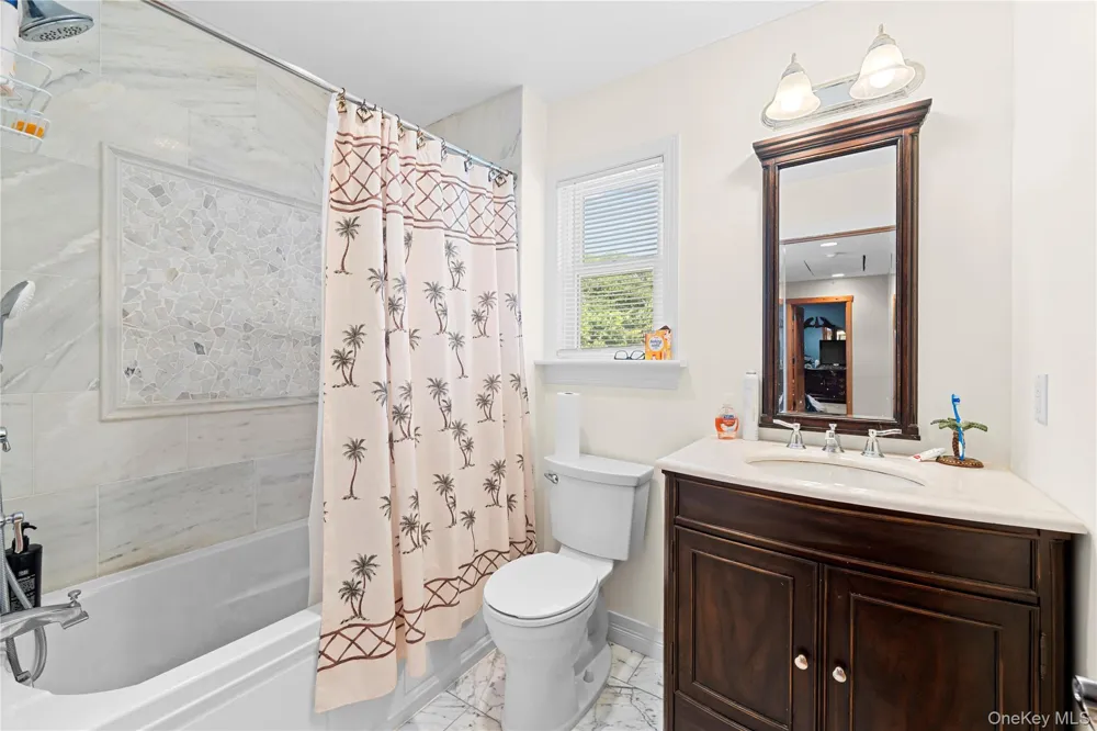 81 Wilson Avenue Amityville, NY 11701