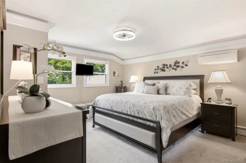 224 Holbrook Avenue Ronkonkoma, NY 11779