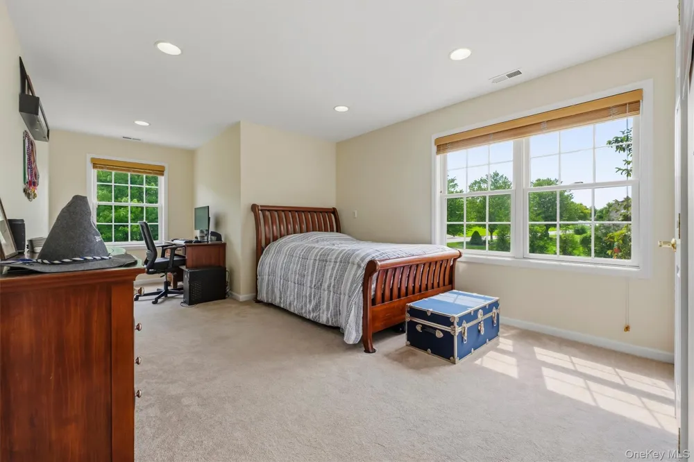 75 Spy Glass Hill Road Hopewell Junction, NY 12533