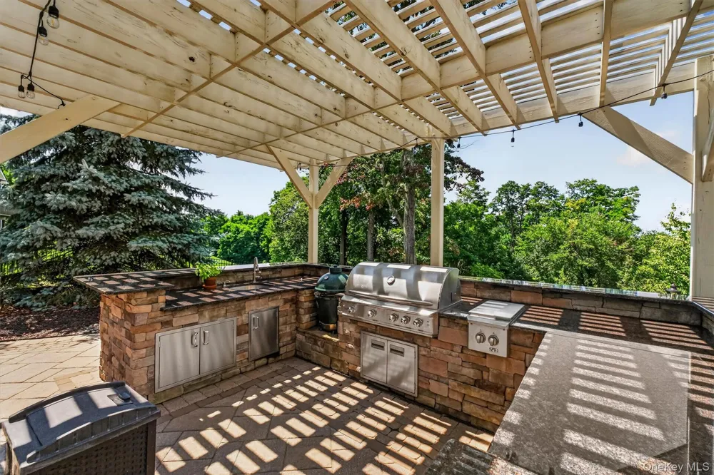 75 Spy Glass Hill Road Hopewell Junction, NY 12533