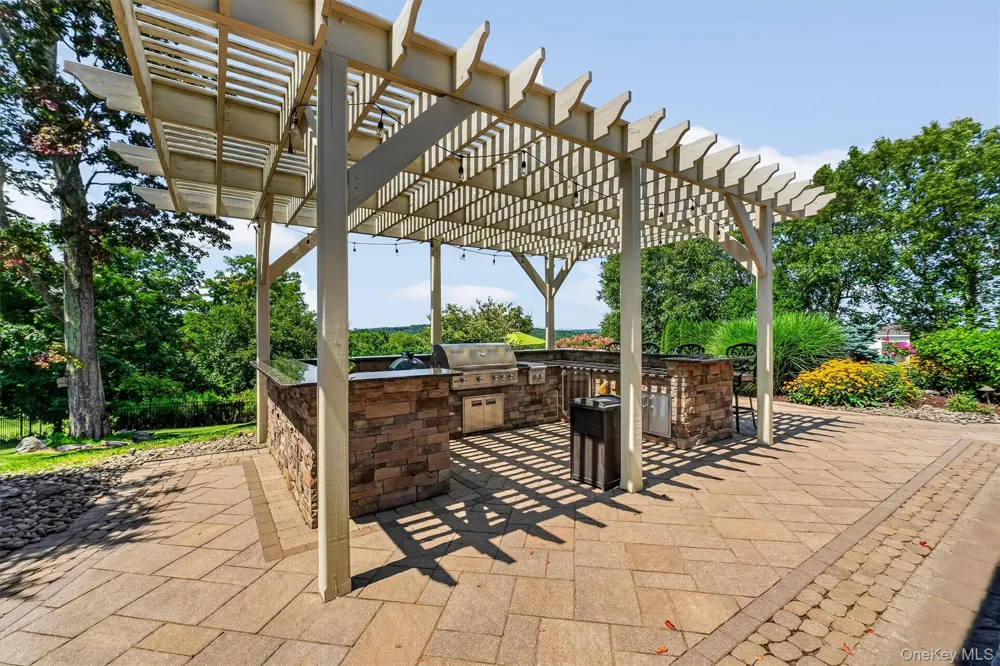 75 Spy Glass Hill Road Hopewell Junction, NY 12533