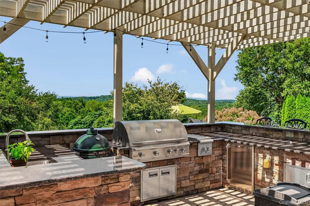 75 Spy Glass Hill Road Hopewell Junction, NY 12533