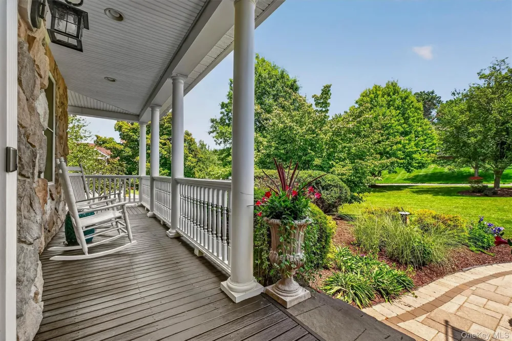 75 Spy Glass Hill Road Hopewell Junction, NY 12533