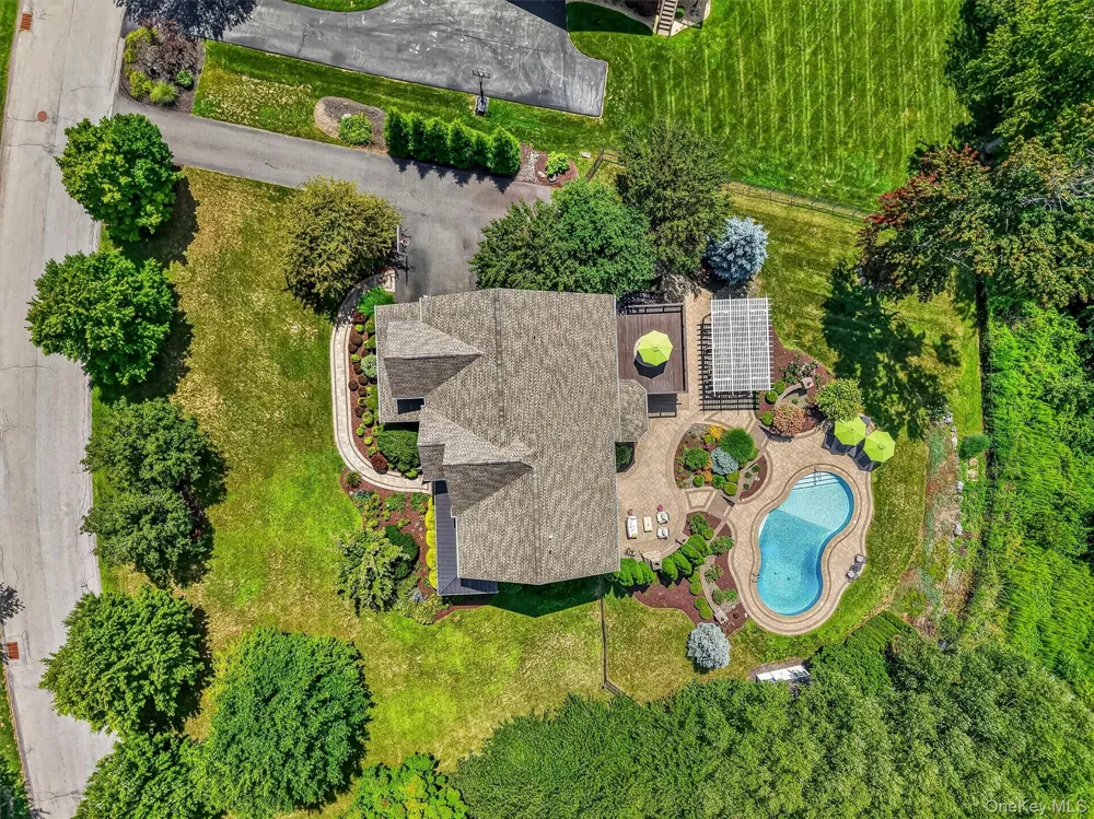 75 Spy Glass Hill Road Hopewell Junction, NY 12533