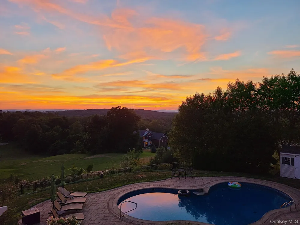 75 Spy Glass Hill Road Hopewell Junction, NY 12533