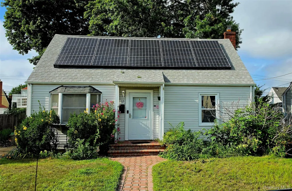 12 Robert Street Hicksville, NY 11801