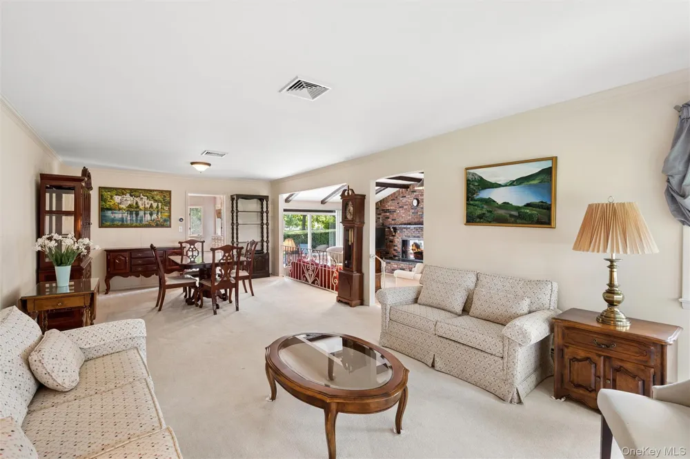 35 Cherrywood Drive East Northport, NY 11731