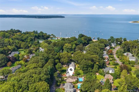 158 Bay Road