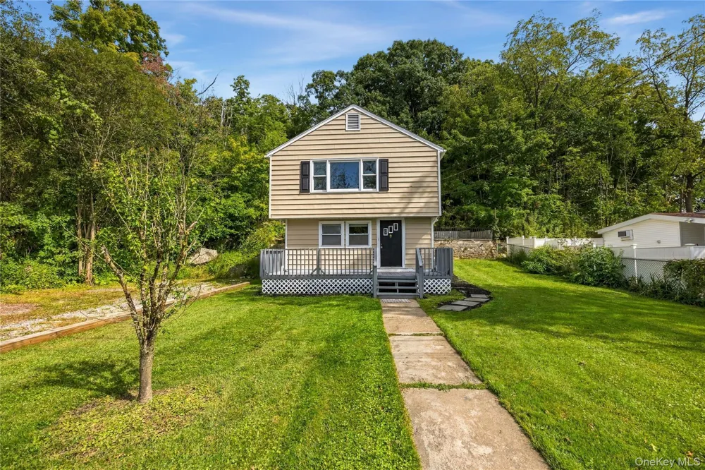 12 Montrose Drive Carmel, NY 10512