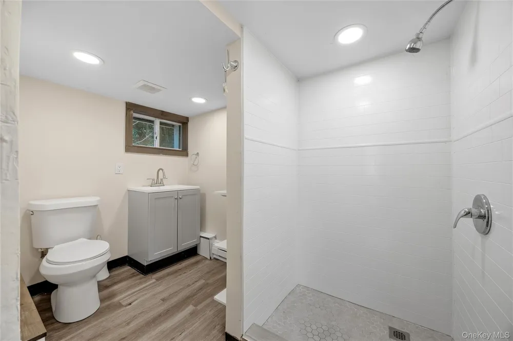 12 Montrose Drive Carmel, NY 10512