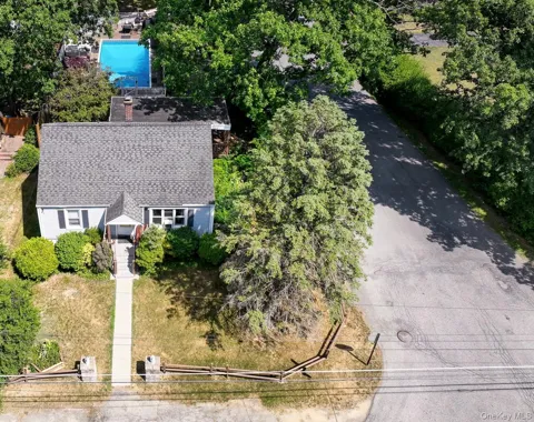 64 Crestwood Boulevard