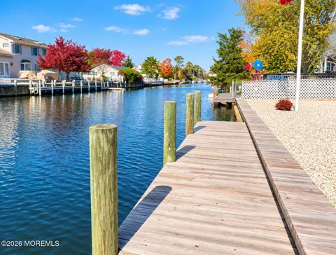 46 Longpoint Drive
