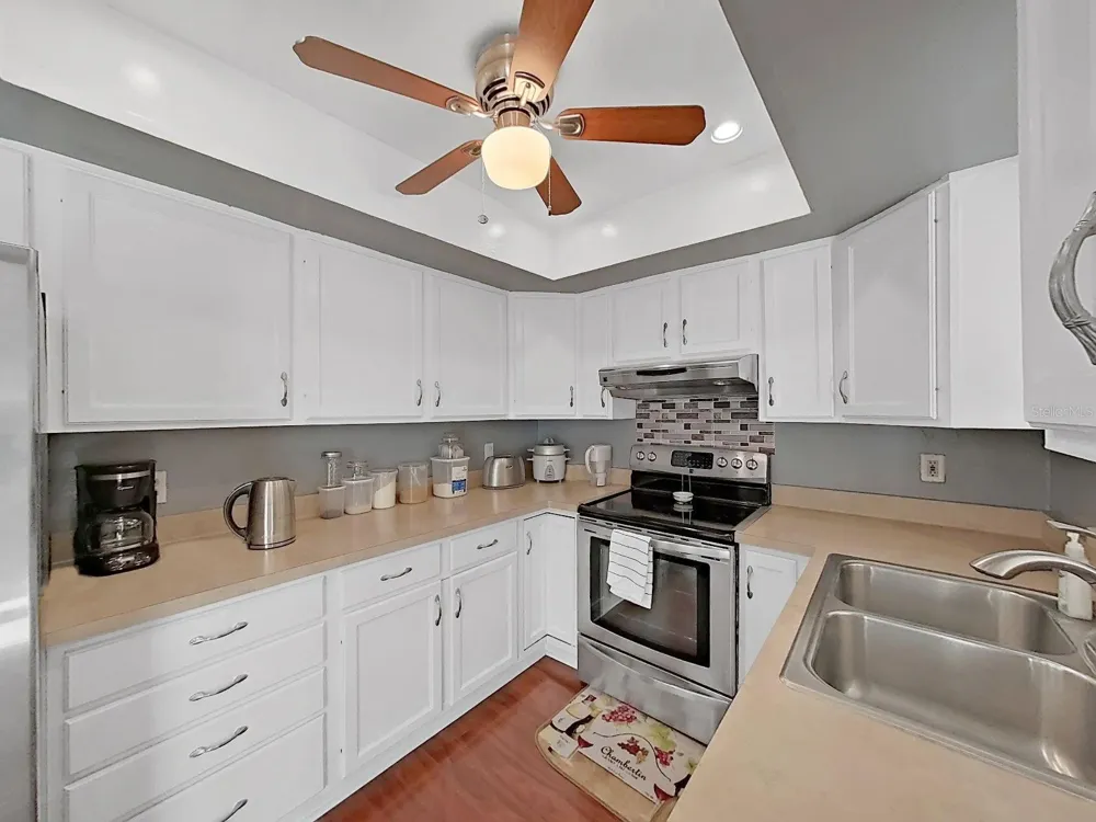 700 STARKEY ROAD #824 Largo, FL 33771