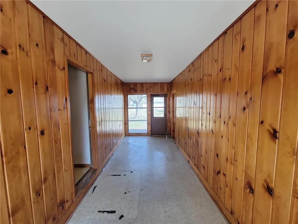 6516 Elm Street North Branch, MN 55056