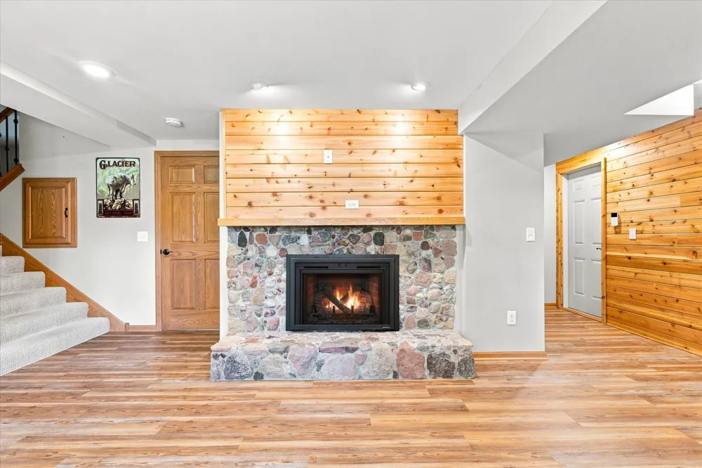 111 Teresa Drive West Saint Paul, MN 55118