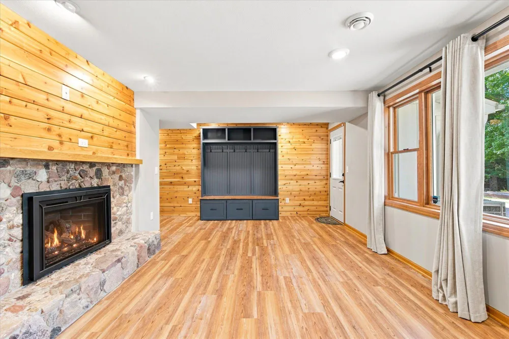 111 Teresa Drive West Saint Paul, MN 55118