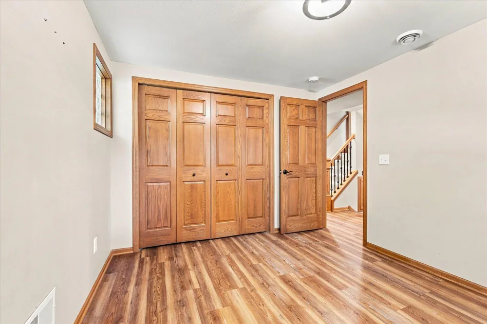111 Teresa Drive West Saint Paul, MN 55118