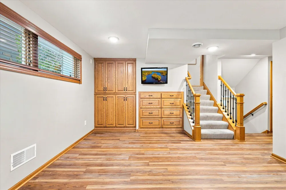 111 Teresa Drive West Saint Paul, MN 55118