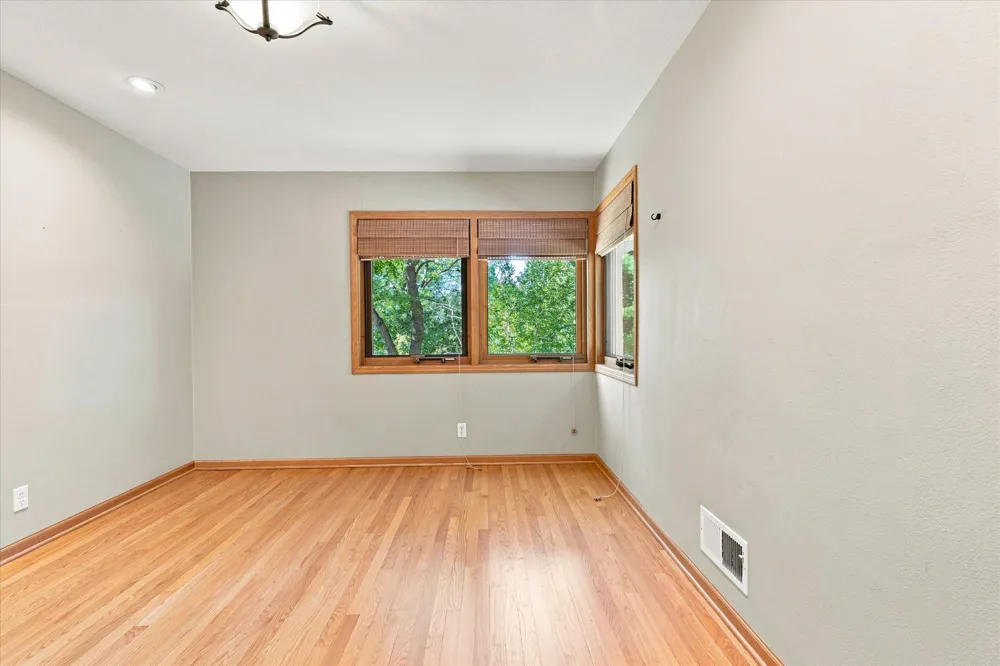 111 Teresa Drive West Saint Paul, MN 55118