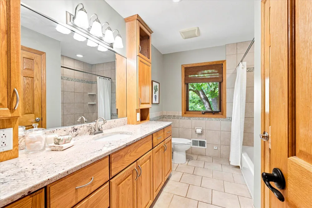 111 Teresa Drive West Saint Paul, MN 55118