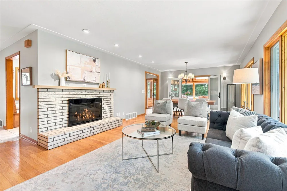 111 Teresa Drive West Saint Paul, MN 55118