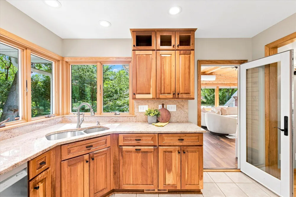 111 Teresa Drive West Saint Paul, MN 55118