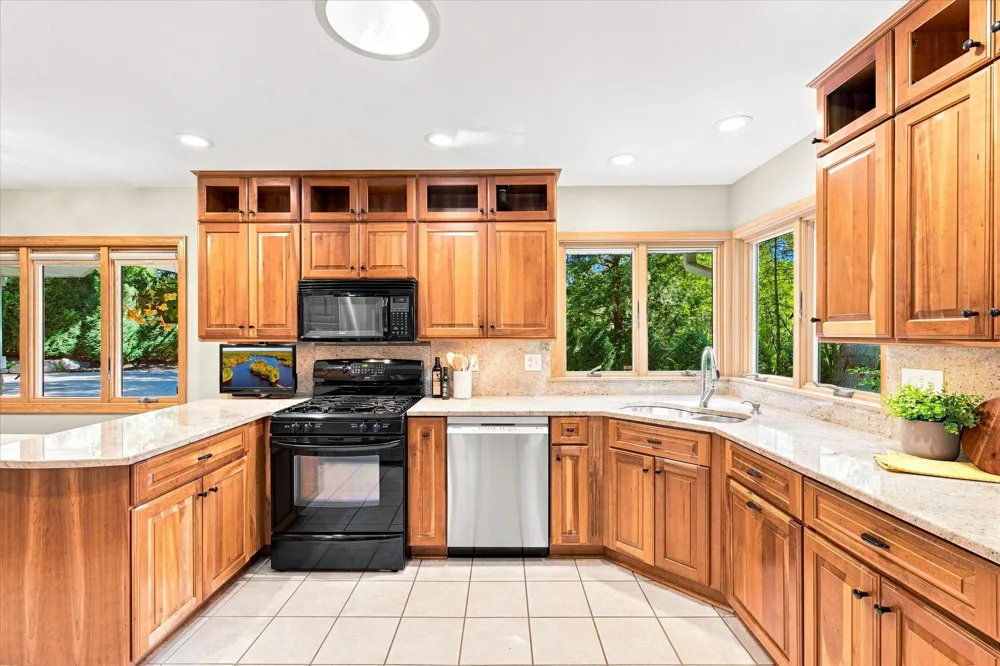 111 Teresa Drive West Saint Paul, MN 55118